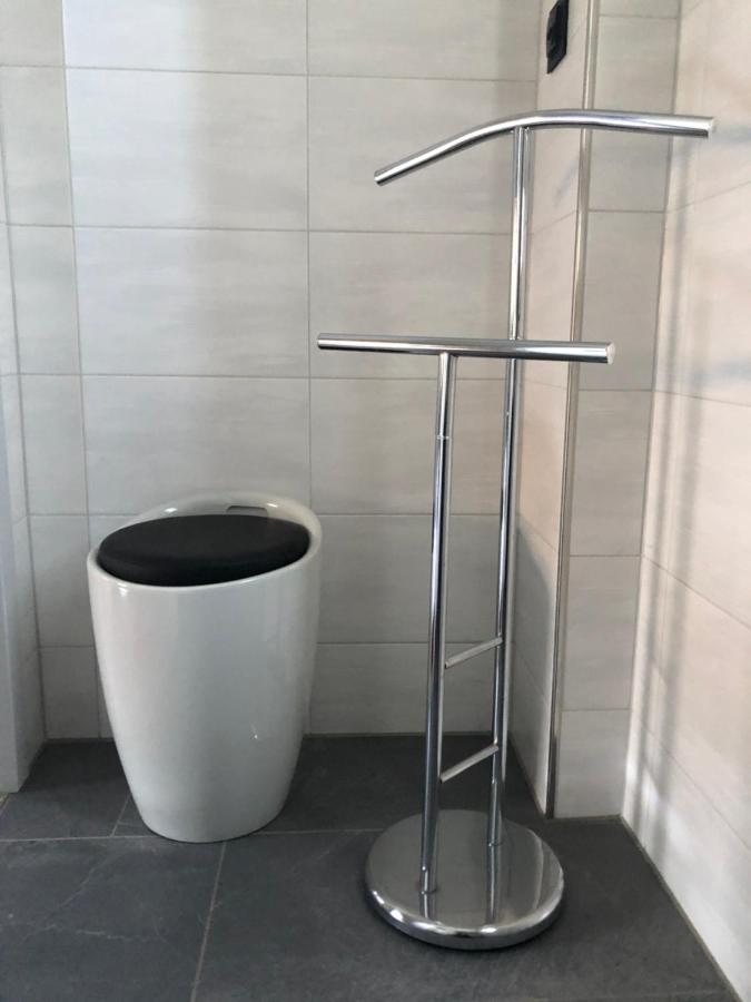 Body Kult Loft - Modernes Appartement Mit 2 Separaten Schlafzimmern Τσβικάου Εξωτερικό φωτογραφία