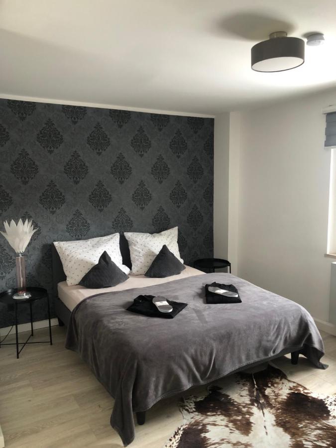 Body Kult Loft - Modernes Appartement Mit 2 Separaten Schlafzimmern Τσβικάου Εξωτερικό φωτογραφία